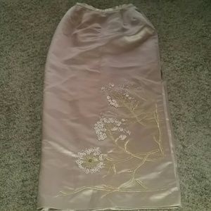 Donna Morgan side split long skirt